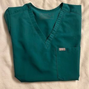 Figs Hunter Green top